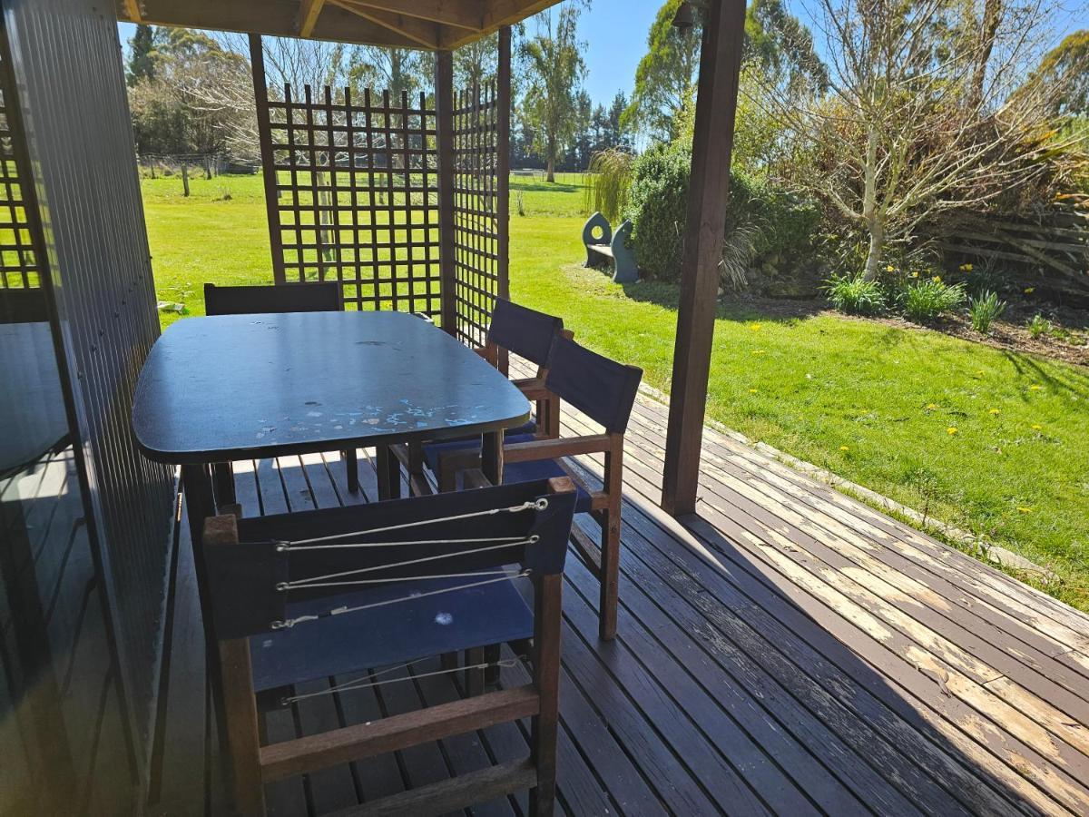 Te Anau Farm Cottage Esterno foto