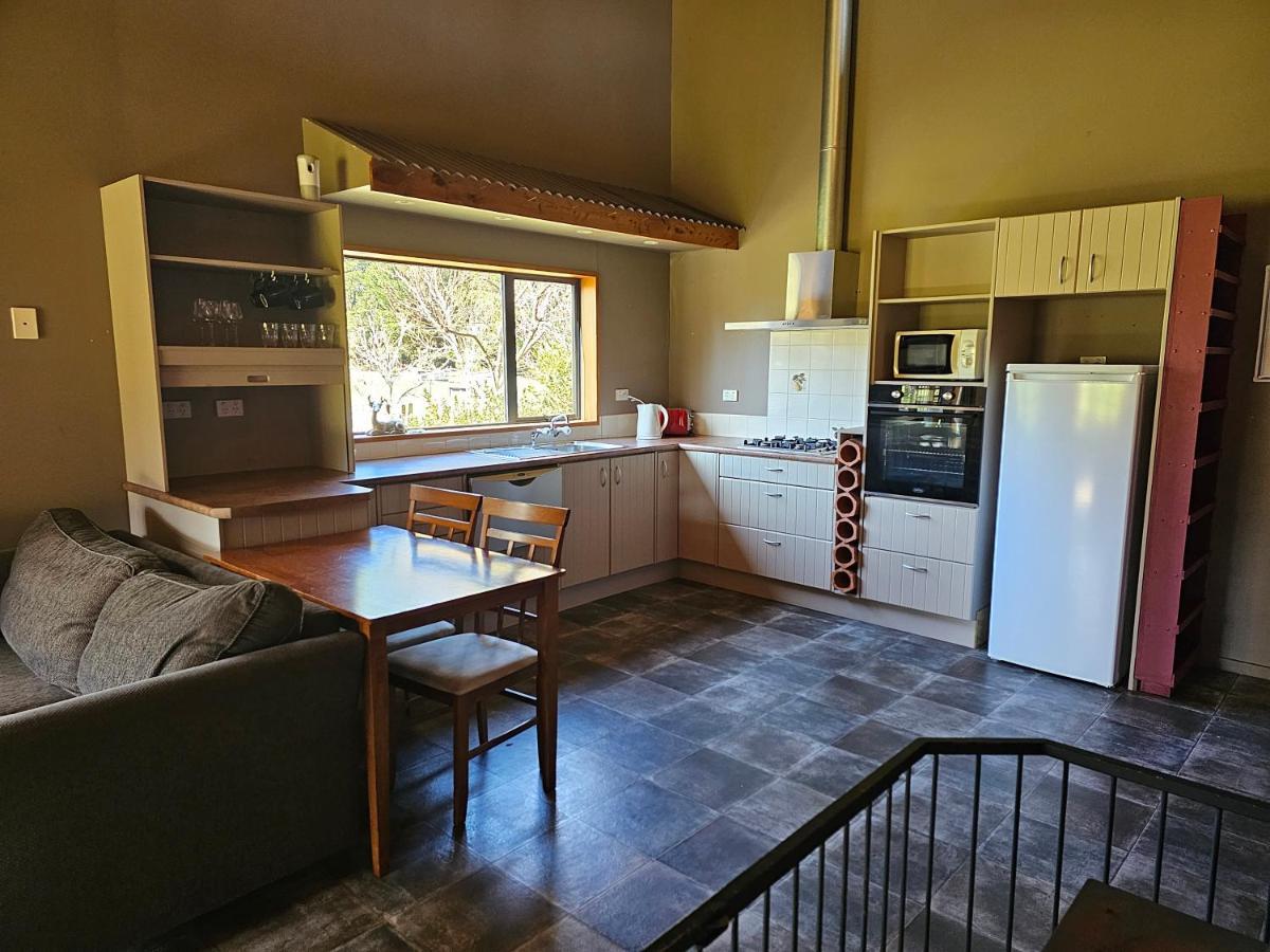 Te Anau Farm Cottage Esterno foto